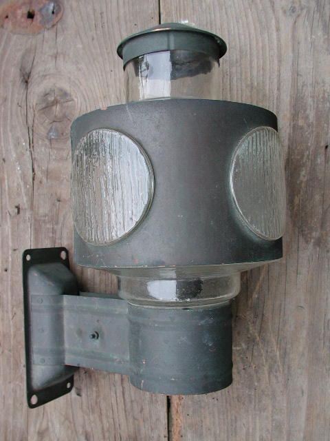 Alte Wandlampe, Lampe in Kupferblech