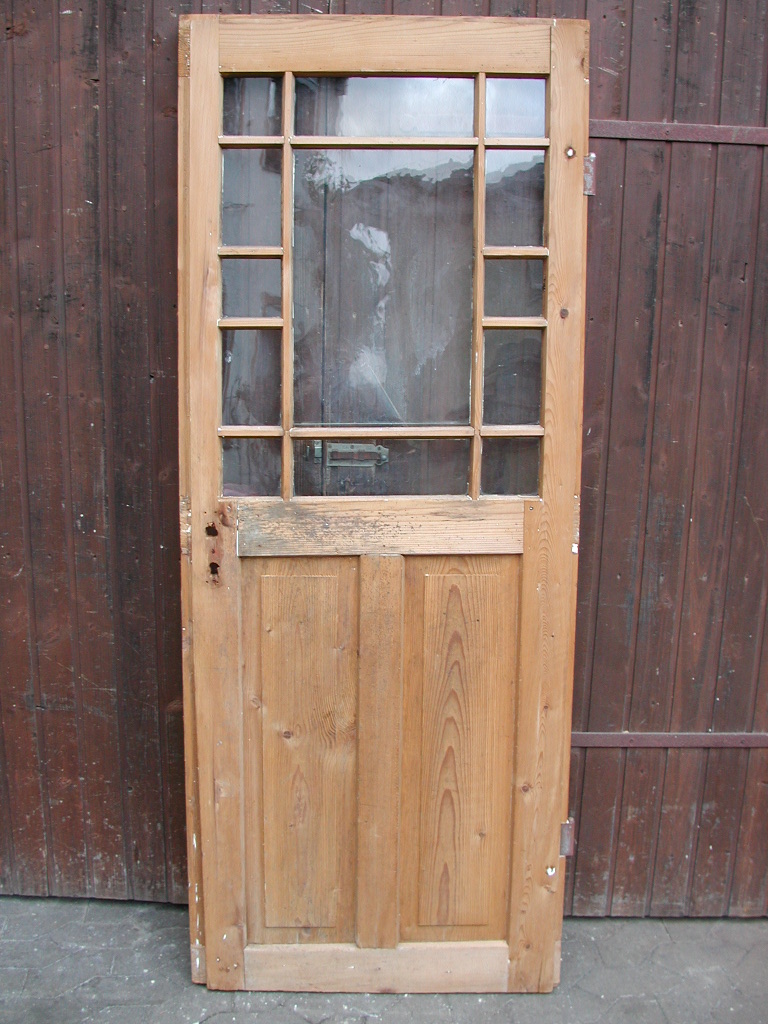 Historisches Zimmertürblatt, einflügelig, Nadelholz, Holzsprosse, komplette Originalverglasung.