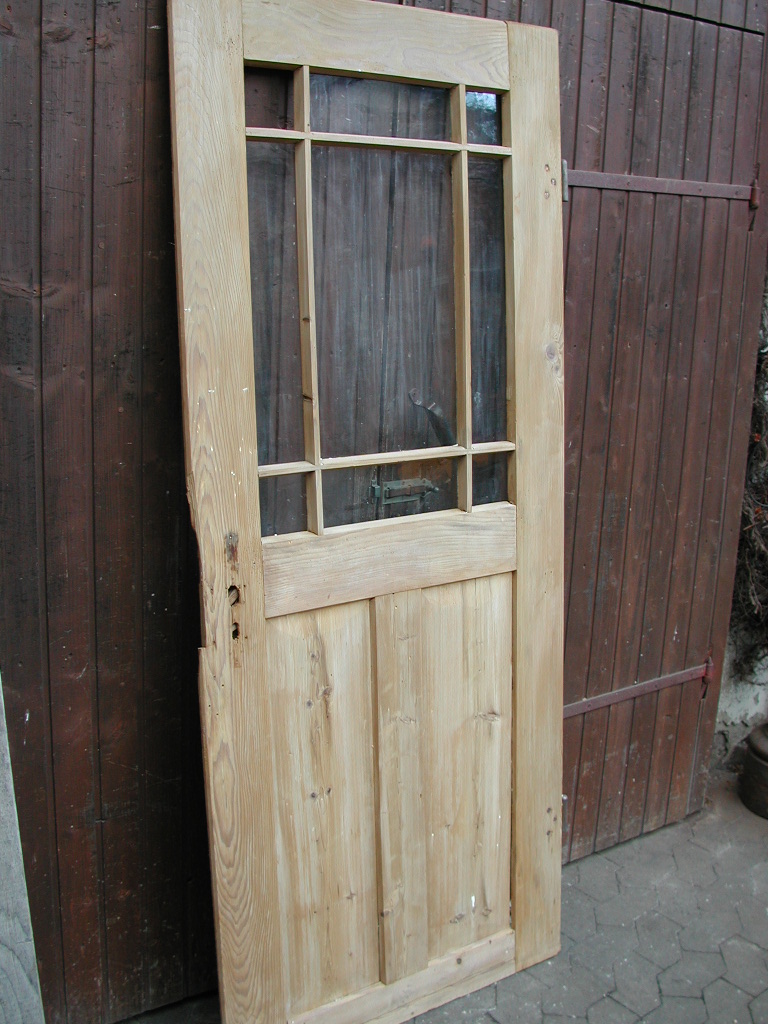 Historisches Zimmertürblatt, einflügelig, Nadelholz, Holzsprosse, Originalverglasung.