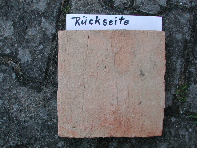 Antike Terracotta-Fliesen, in 15,5 x 15,5 cm, verlegt ~ 10,86 m²