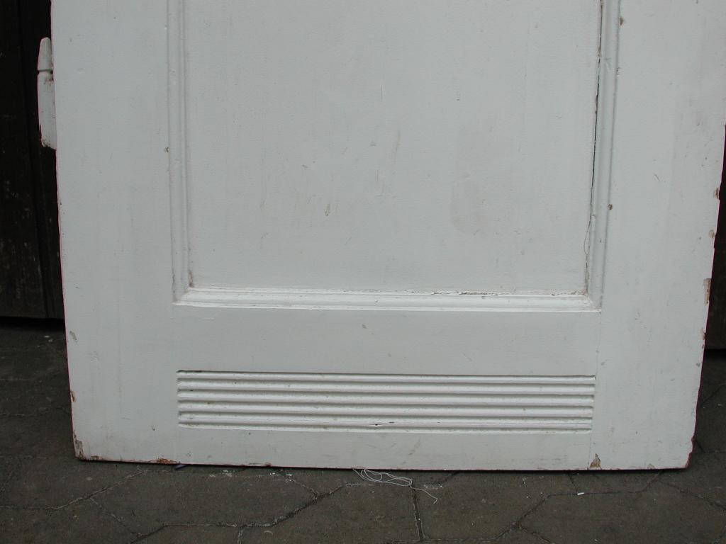 Historische Zimmertüre mit original Verglasung und geschwungenem Fries